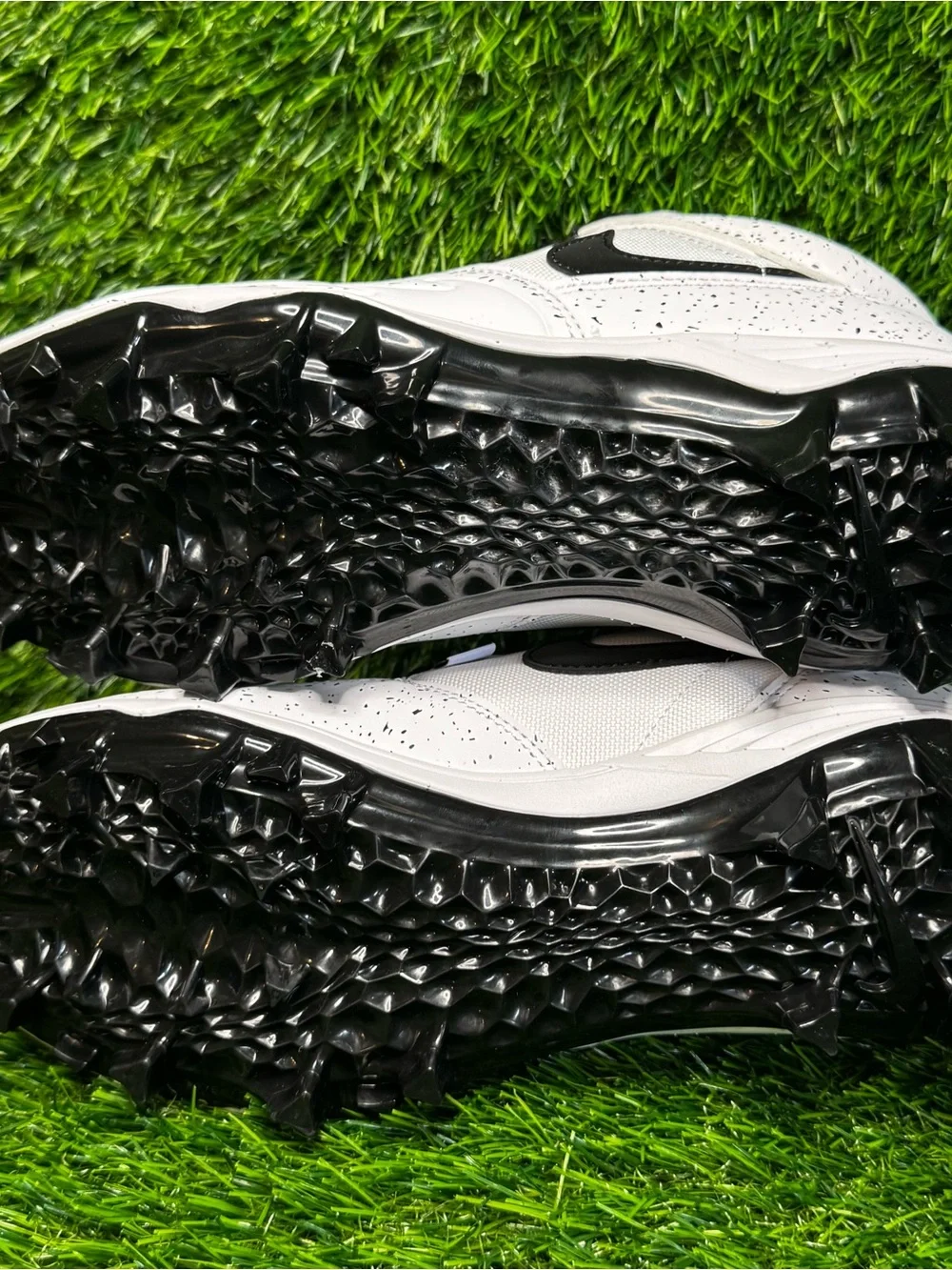Size 7.5 - Mens Air Jordan Stadium 90 Low TD White Football Cleats - HQ0210-100